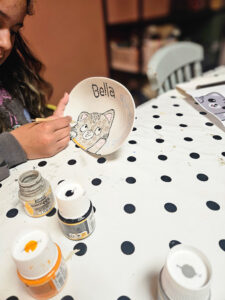 ouder en kind workshop, workshop kaarsen, workshop porseleinverf, workshop moswandje, workshop droogbloemen