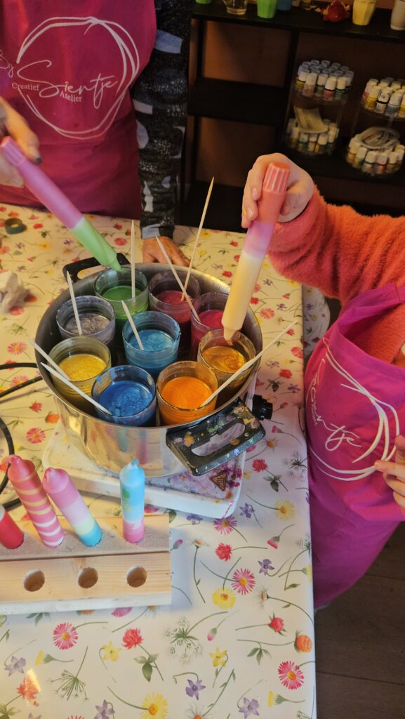 ouder en kind workshop, workshop kaarsen, workshop porseleinverf, workshop moswandje, workshop candy jar, workshop droogbloemen, workshop droogbloemen in borduurring